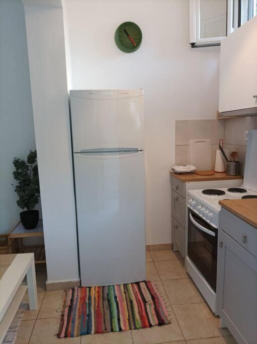 Comfy Cozy Iksia Apartment Ixia  Ngoại thất bức ảnh